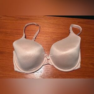 Body by Victoria Secret 32DDD (F)